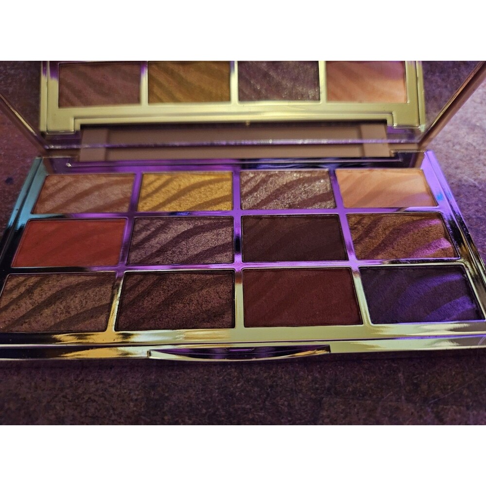 Ciate London THE VELVET PALETTE 12 Piece Eyeshadow NEW